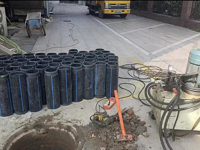 海珠PE置换管厂家 DN315置换管 非开挖管短管置换